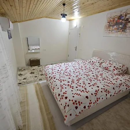 Holiday home Kirlangic